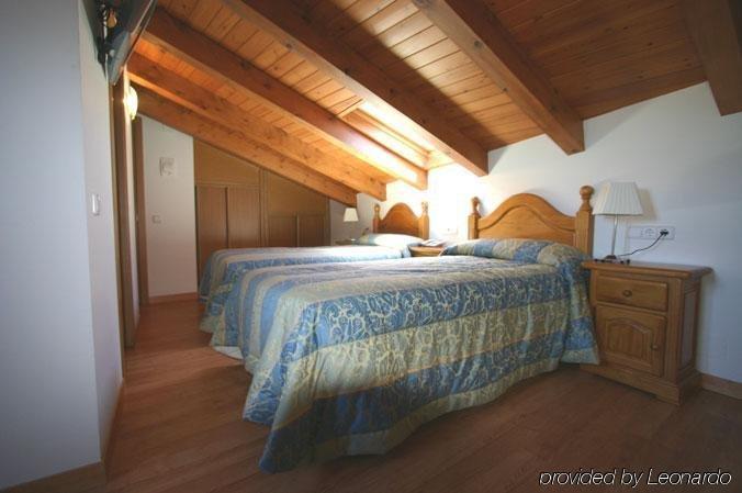 Hotel Can Mestre El Pont de Suert Chambre photo