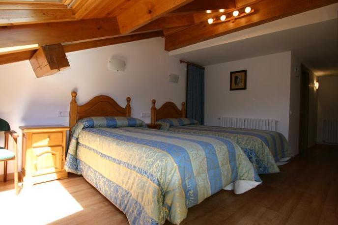 Hotel Can Mestre El Pont de Suert Chambre photo